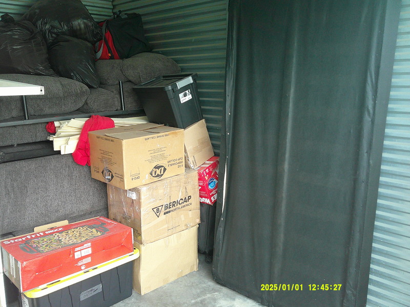 3204 - StorageMart Circle Dr and 11th St W   auction IB-4358 10