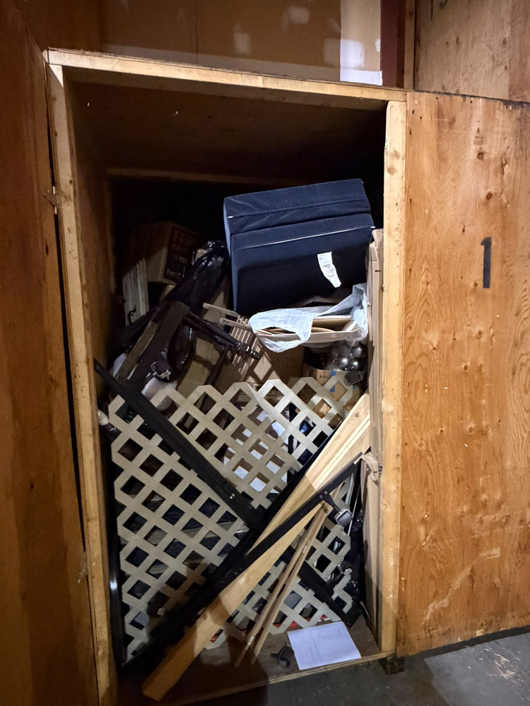 Ferguson Moving North Vancouver  auction IB-6357 20