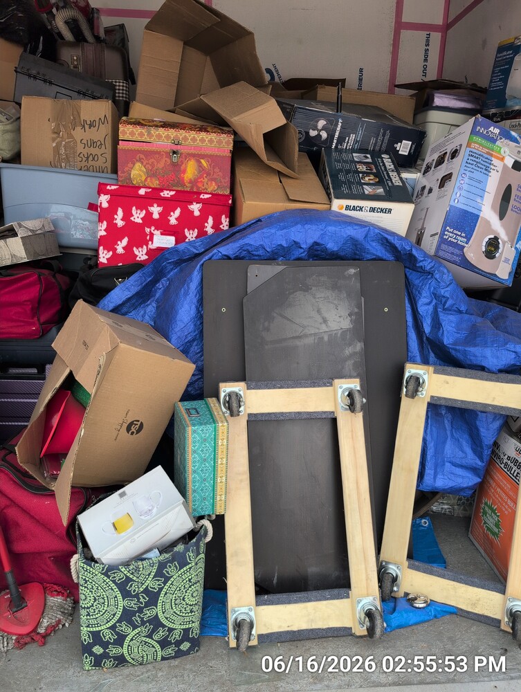 Storage of Barton St  auction IB-3226 20
