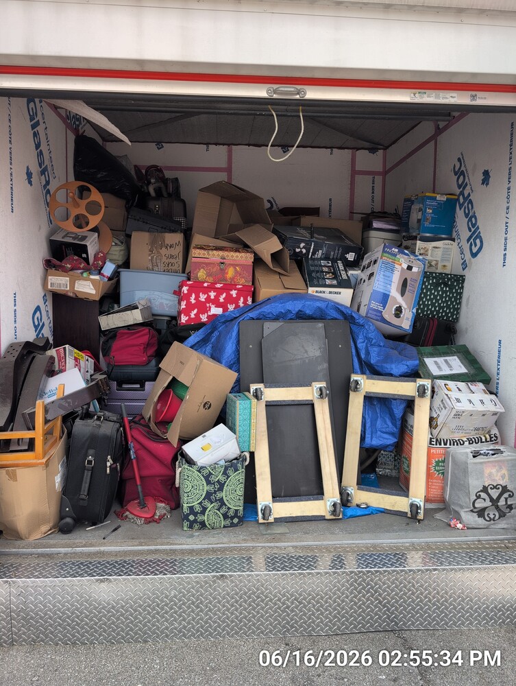 Storage of Barton St  auction IB-3226 30
