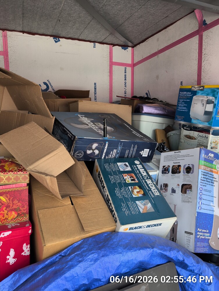 Storage of Barton St  auction IB-3226 40