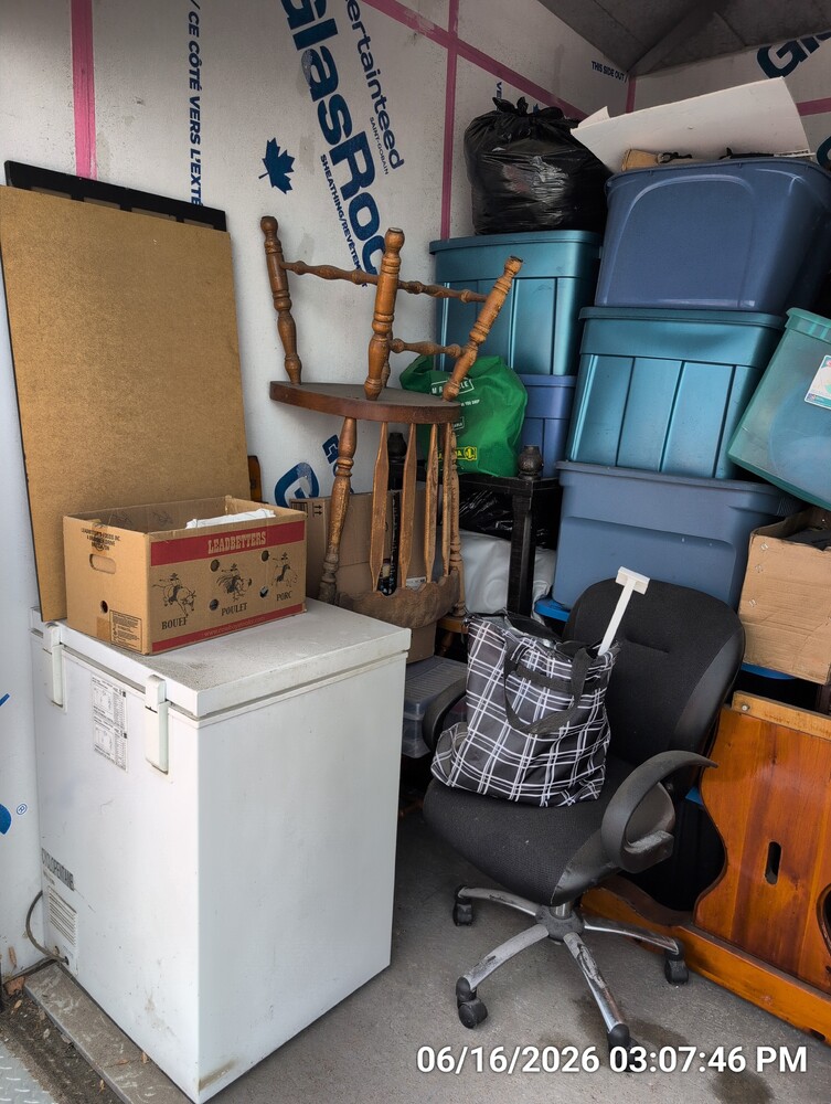 Storage of Barton St  auction IB-3226 110