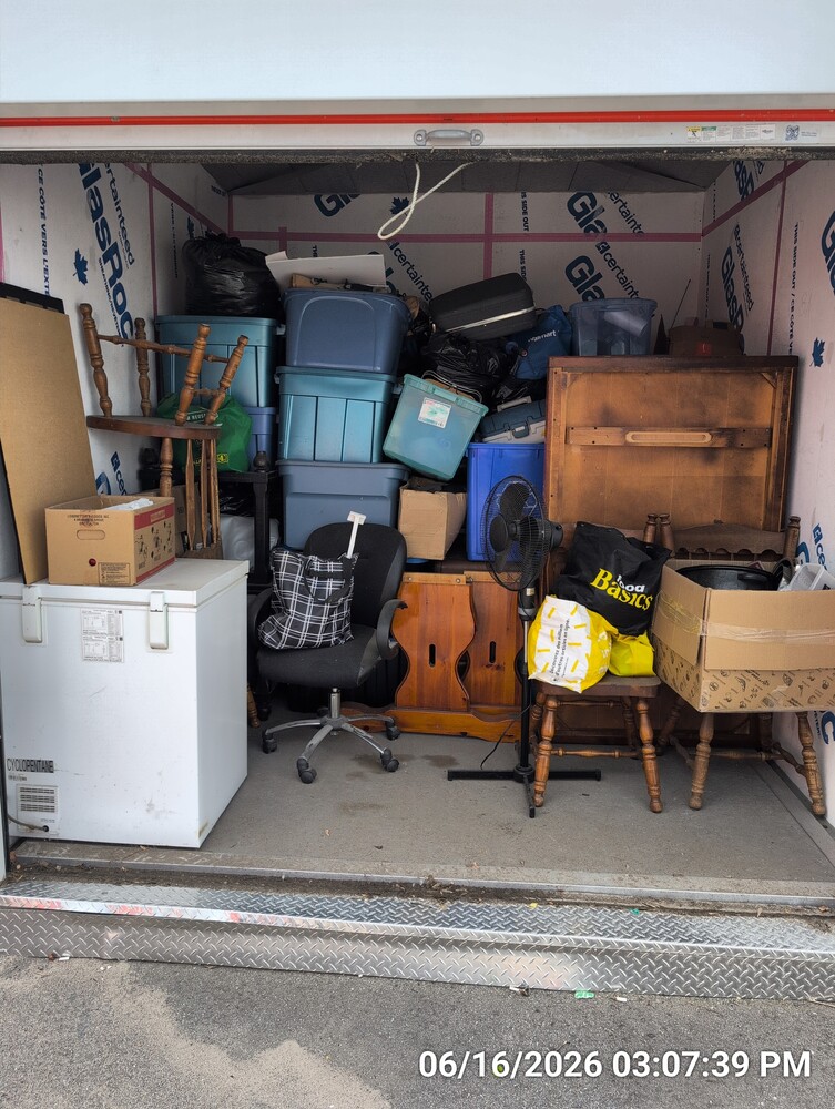 Storage of Barton St  auction IB-3226 180