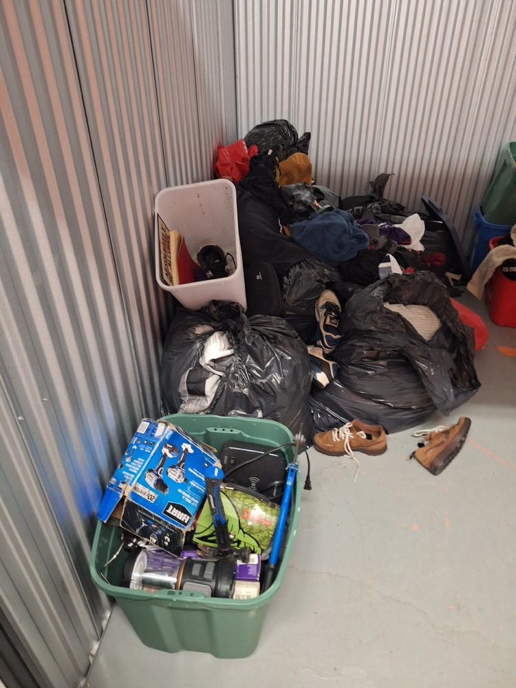 3010 - StorageMart Bell Farm Rd. Barrie  auction IB-5674