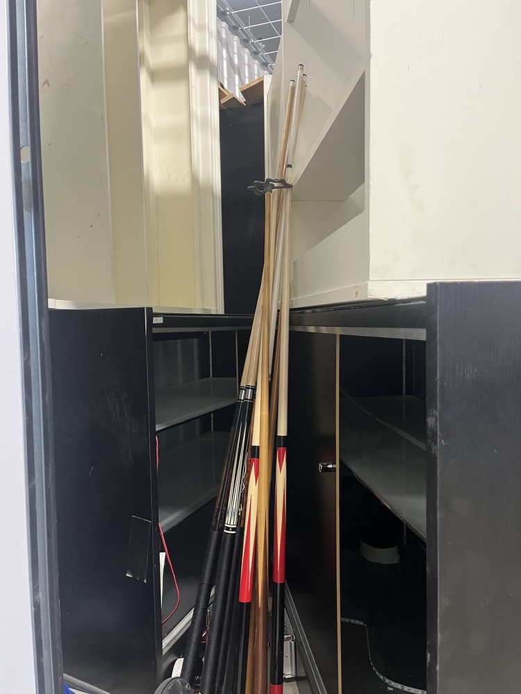 Montreal Mini-Storage - Sauve  auction IB-4389 40