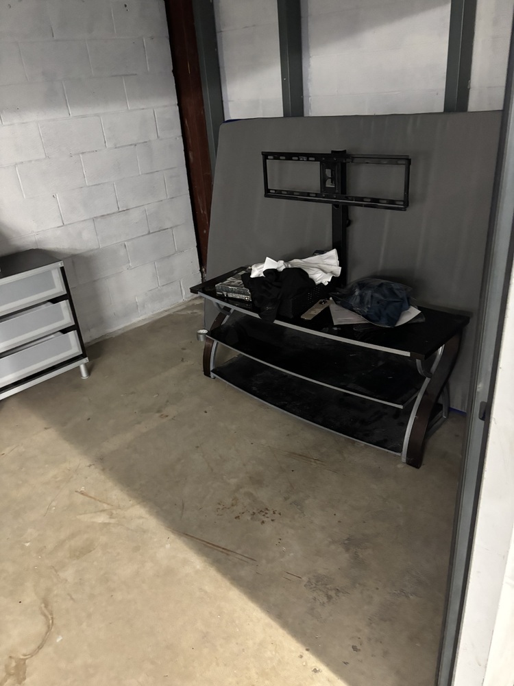 2750 - StorageMart Morrow Rd. Barrie  auction IB-8443