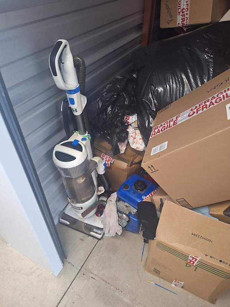 2771 -StorageMart  Wonderland Road North  auction IB-1693