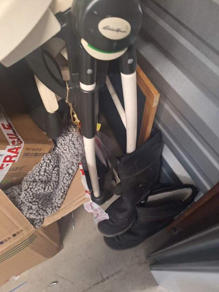 2771 -StorageMart  Wonderland Road North  auction IB-1693 30