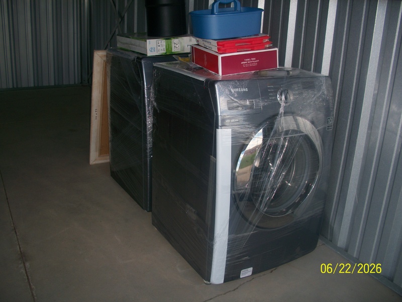 3202 - StorageMart Regina Ave & Lewvan   auction IB-8551 10
