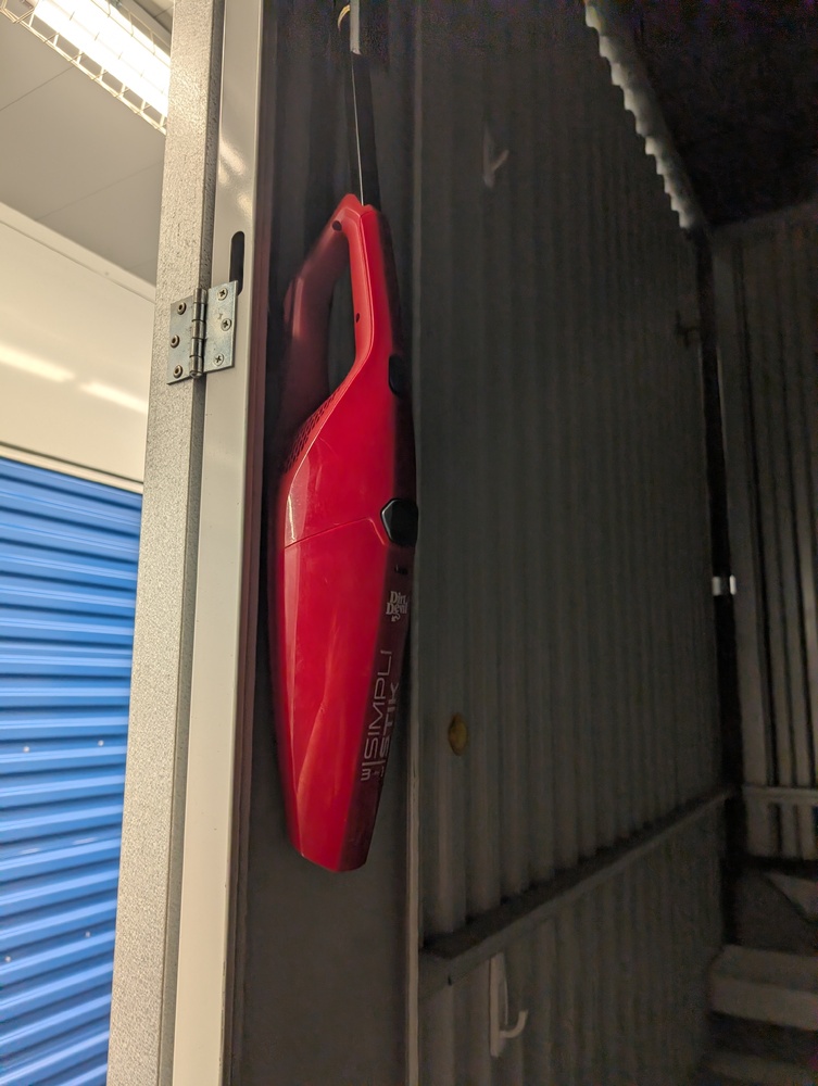 3002 -StorageMart  Wonderland Rd S  auction IB-4775 30