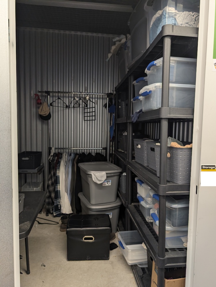 3002 -StorageMart  Wonderland Rd S  auction IB-4775 100