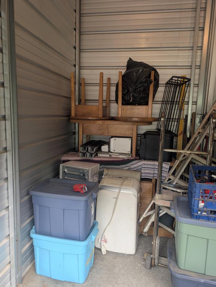 2552 - StorageMart Winterburn RD and 115 Ave  auction IB-4691 40
