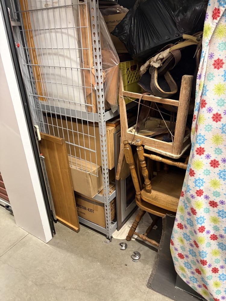 3307-StorageMart 52nd and Peigan Trail  auction IB-4168 30