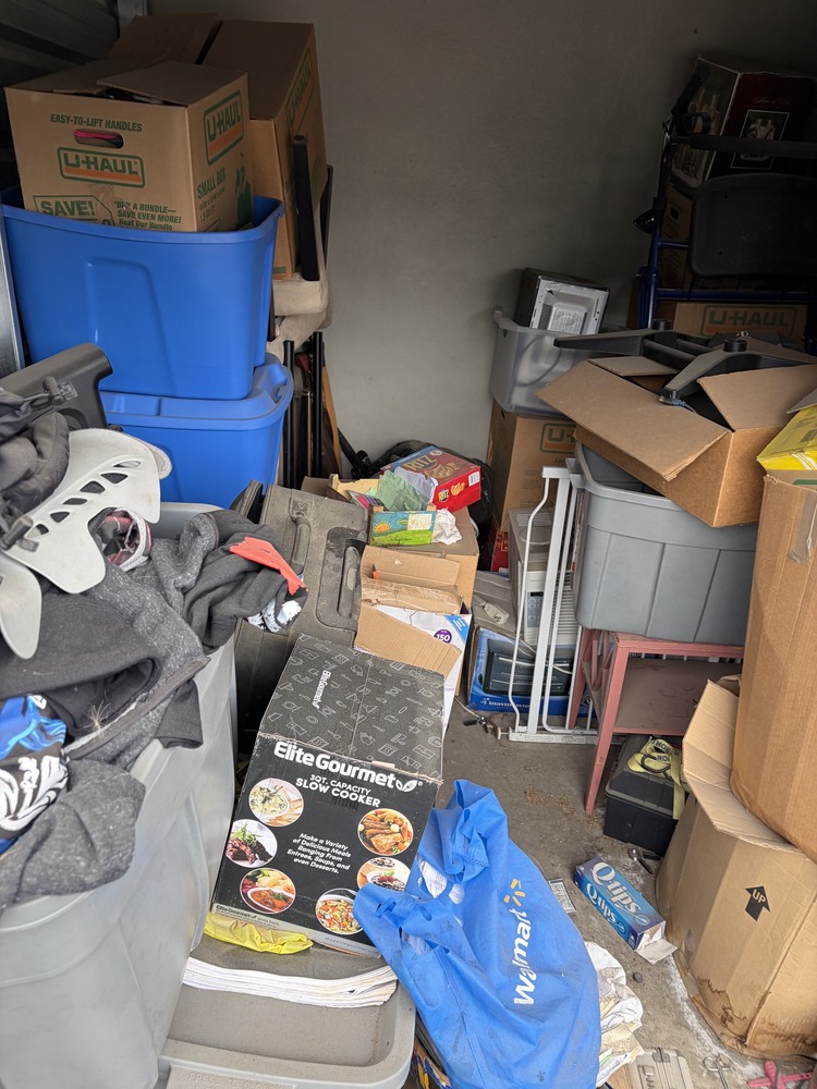 3307-StorageMart 52nd and Peigan Trail  auction IB-6253 10
