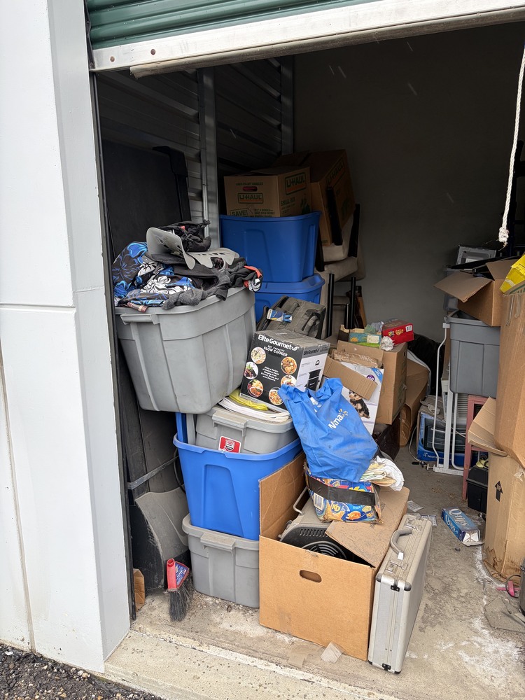 3307-StorageMart 52nd and Peigan Trail  auction IB-6253 30