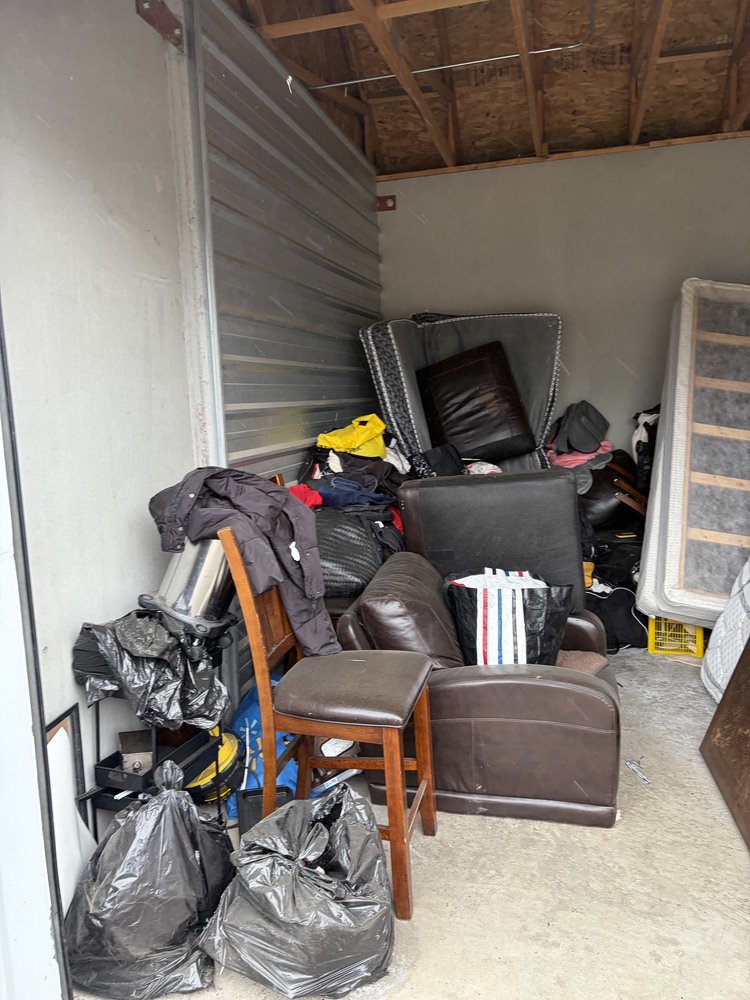 3307-StorageMart 52nd and Peigan Trail  auction IB-9845 10