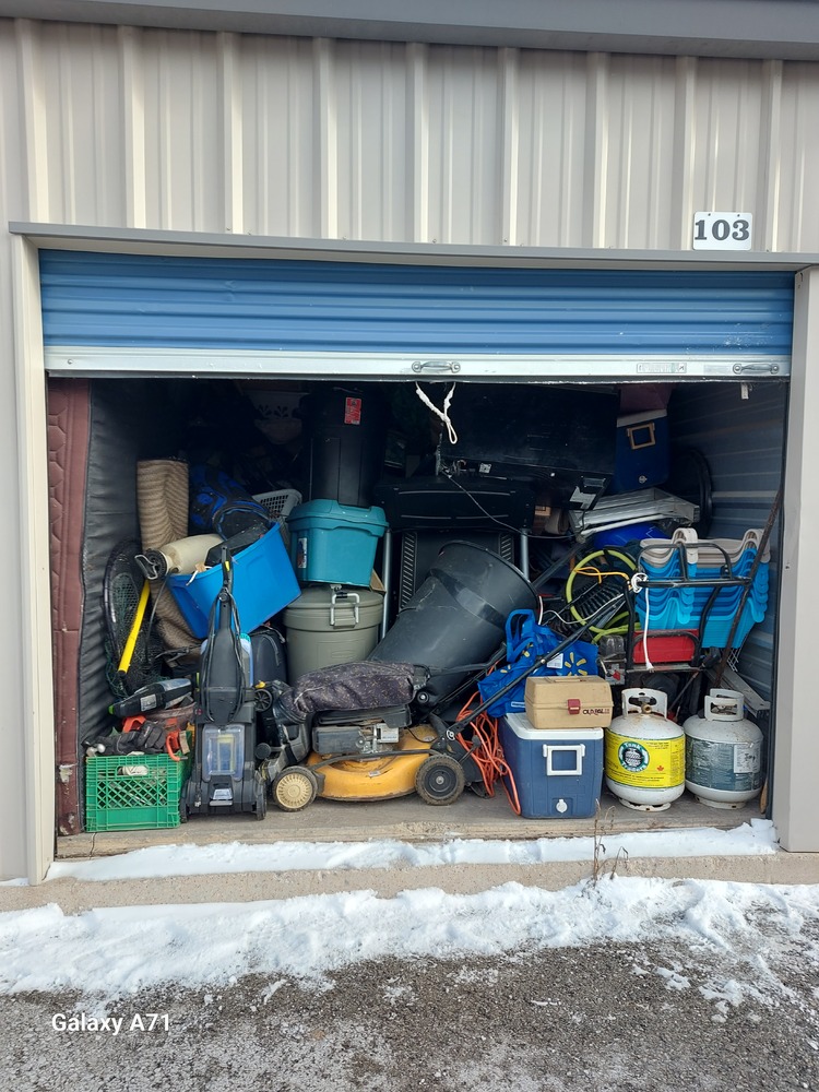 Stanley Storage - Niagara Falls  auction IB-9430