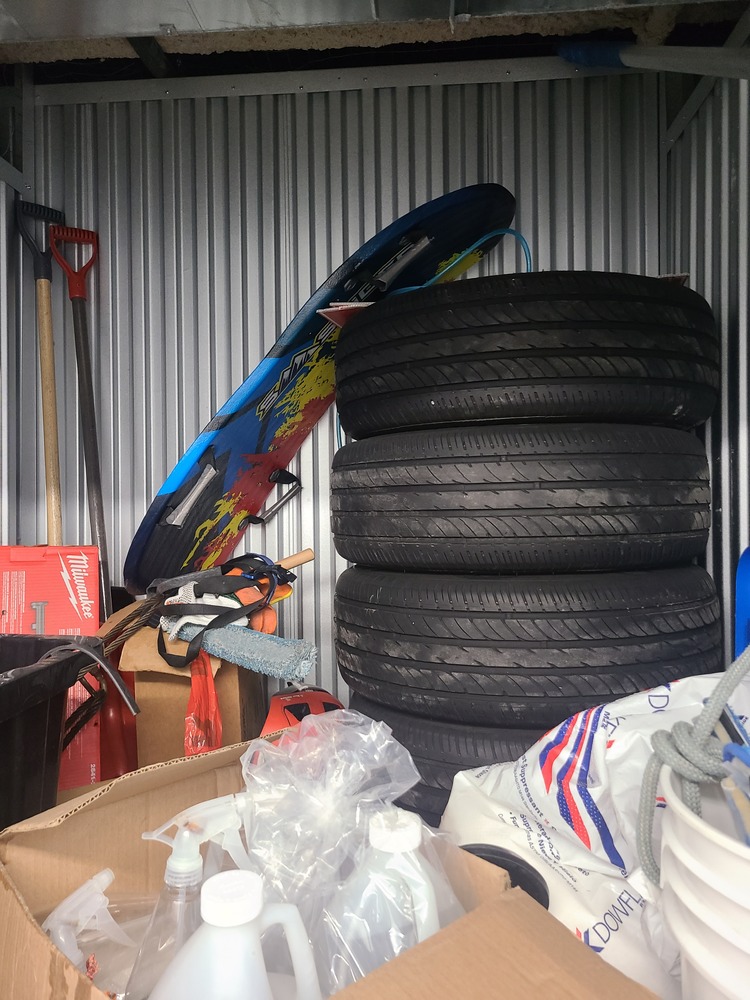 3013 - StorageMart Todd Baylis Blvd Toronto  auction IB-4653 10