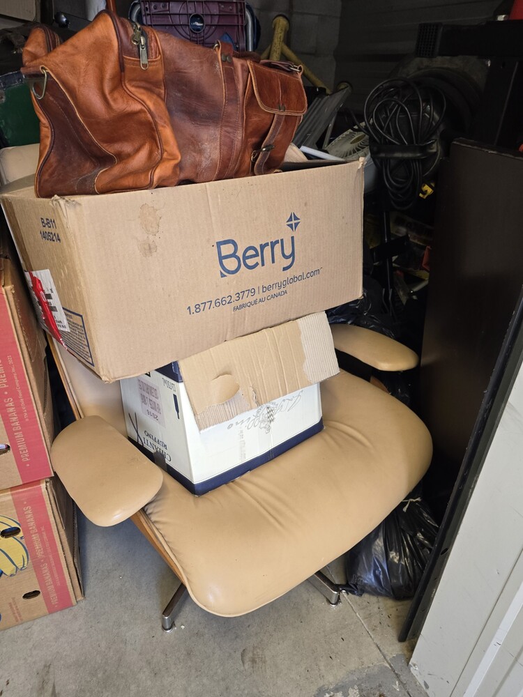 3003 -StorageMart  Adelaide St  auction IB-1238 50
