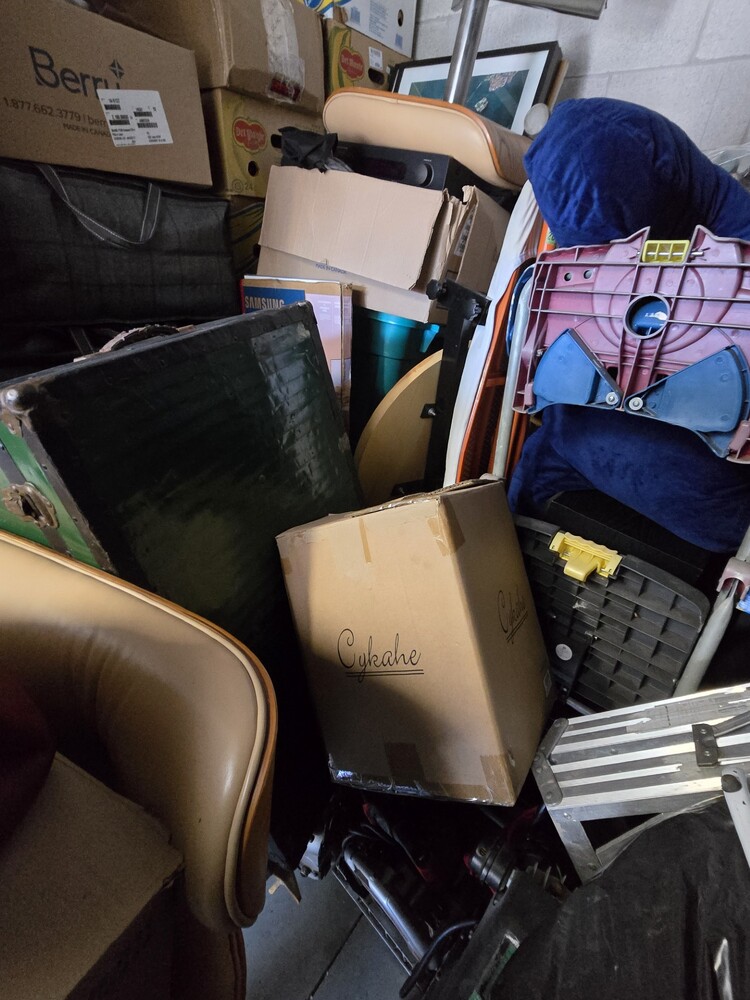 3003 -StorageMart  Adelaide St  auction IB-1238 100