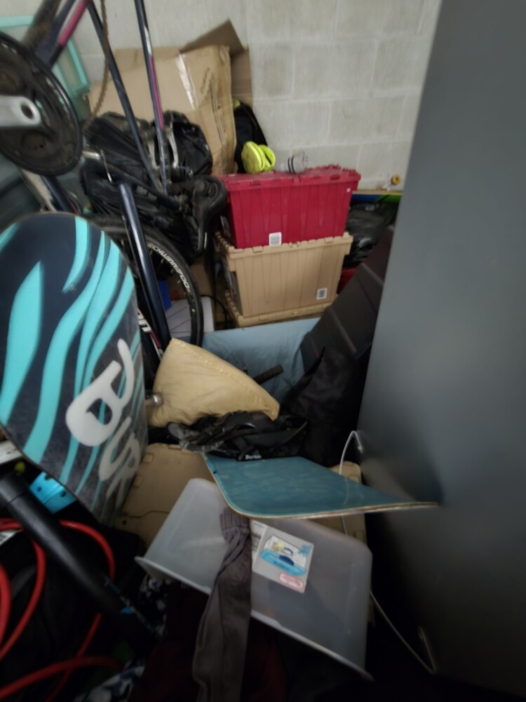 3003 -StorageMart  Adelaide St  auction IB-3380
