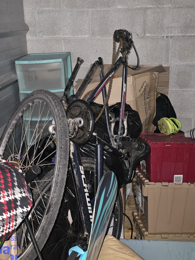 3003 -StorageMart  Adelaide St  auction IB-3380 140