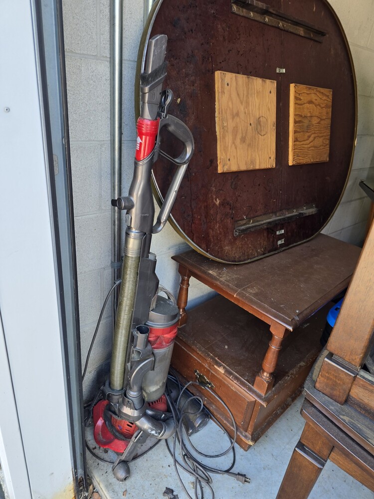 3003 -StorageMart  Adelaide St  auction IB-7674 50