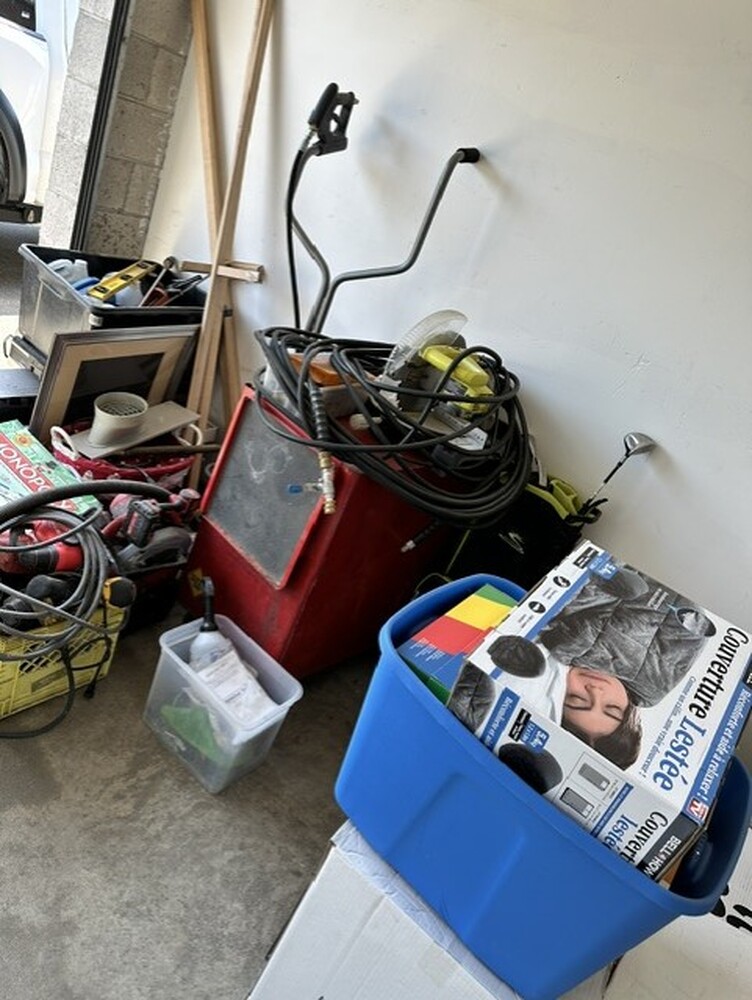 Nanaimo Mini Storage  auction IB-6190 90