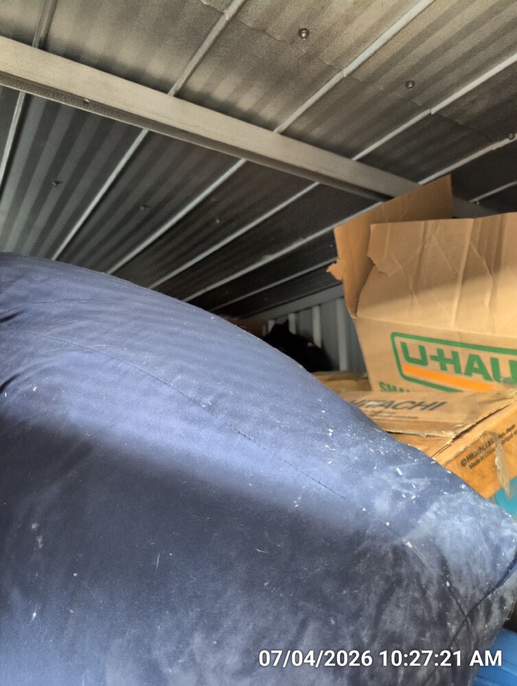 Storage of Hamilton  auction IB-4142 20