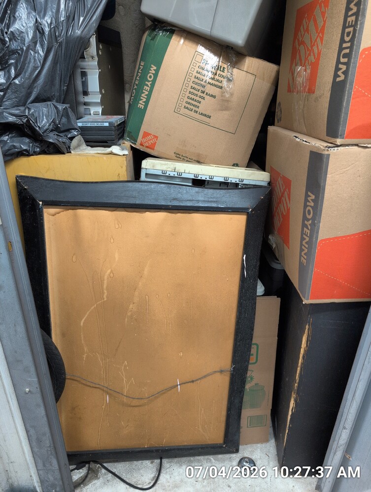 Storage of Hamilton  auction IB-4142 50