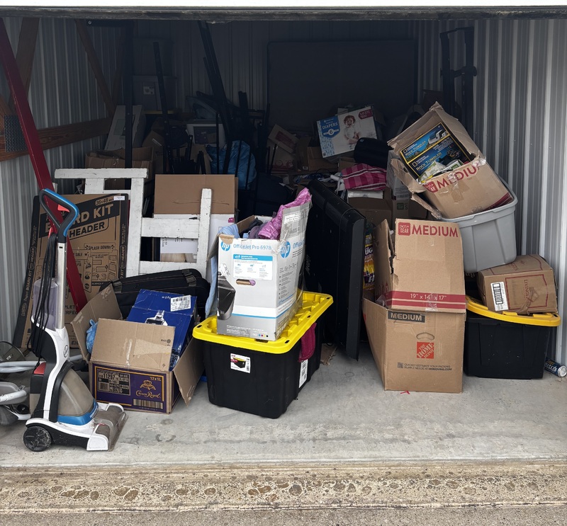 Clutter Busters Storage  auction IB-6947