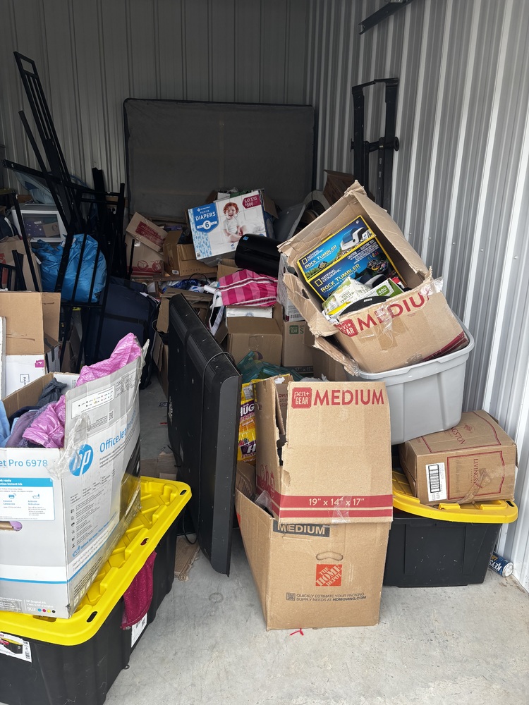 Clutter Busters Storage  auction IB-6947 10