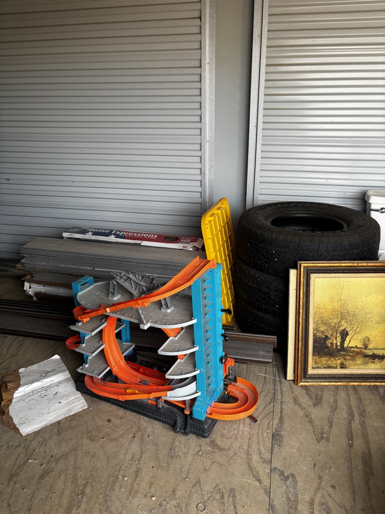 Clutter Busters Storage  auction IB-3156 10