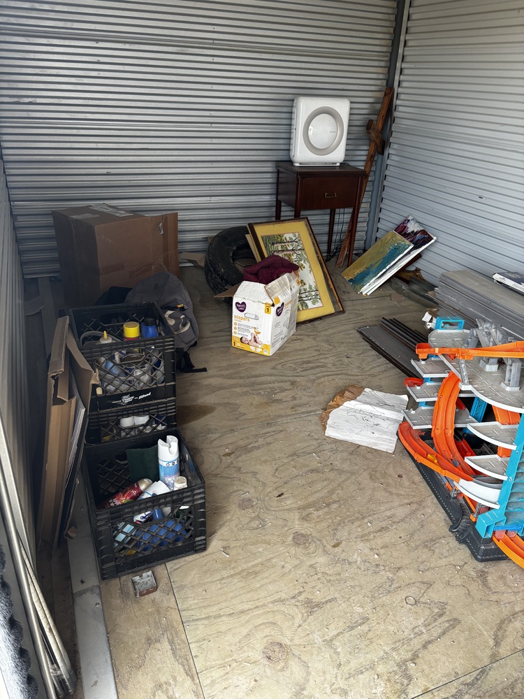 Clutter Busters Storage  auction IB-3156 20