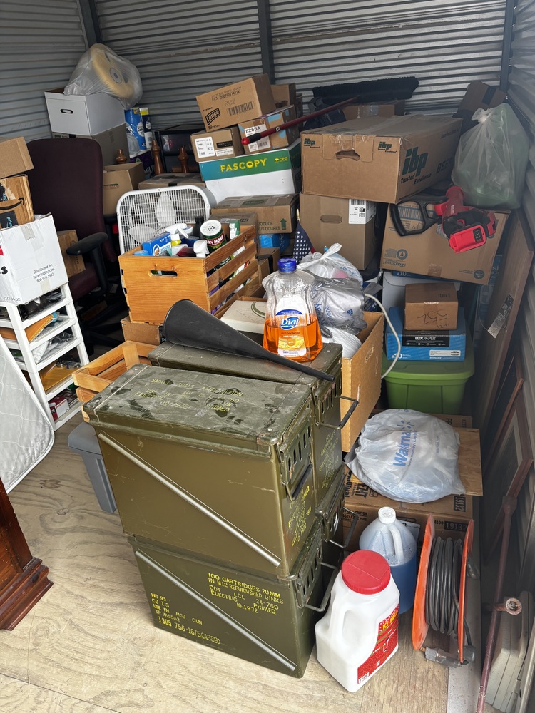 Clutter Busters Storage  auction IB-5925 10