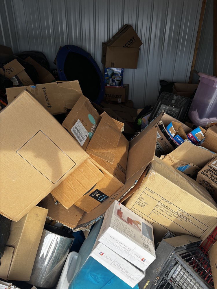 Clutter Busters Storage  auction IB-8045 10