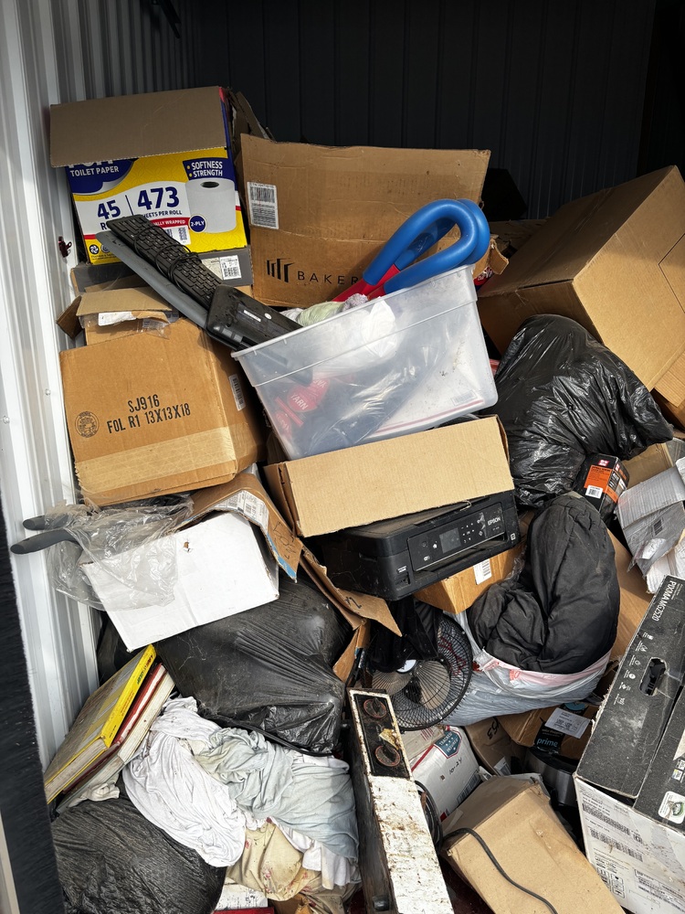 Clutter Busters Storage  auction IB-8045 30