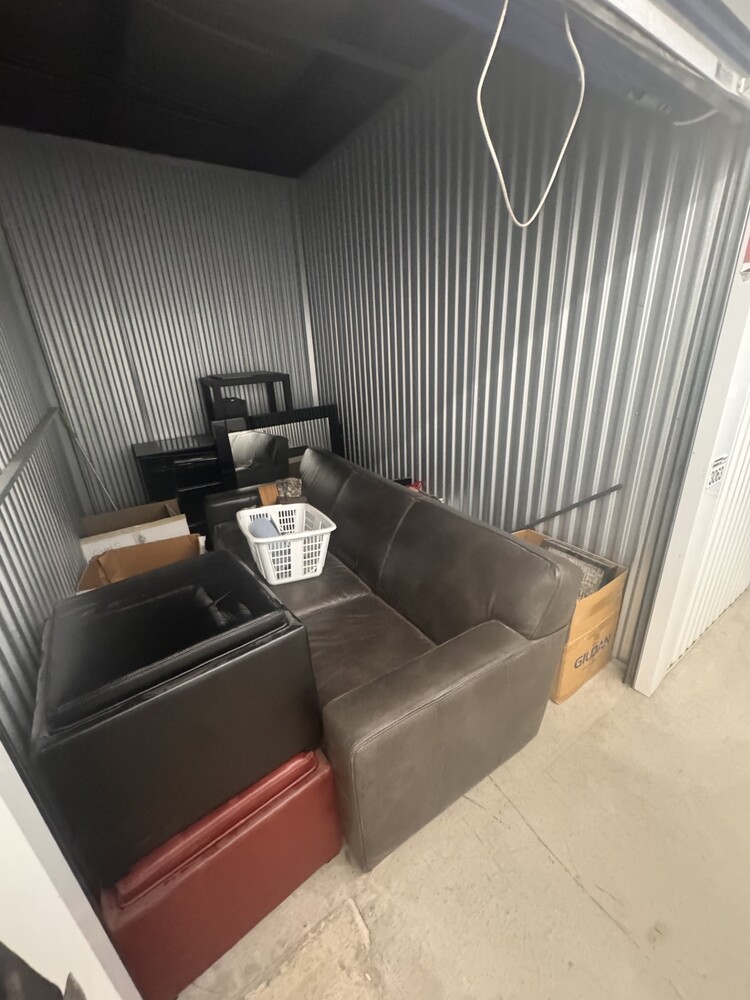 3013 - StorageMart Todd Baylis Blvd Toronto  auction IB-6553 20