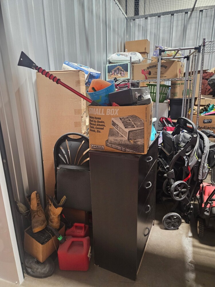 Thats STORbiz - Cedar Rapids Iowa  auction IB-5961