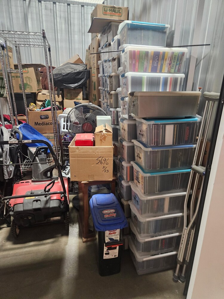 Thats STORbiz - Cedar Rapids Iowa  auction IB-5961 20
