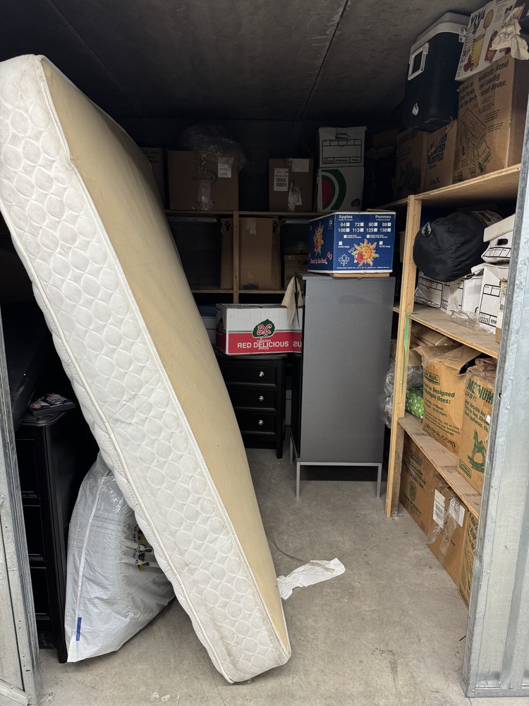 Space Centre Storage  auction IB-5477 40