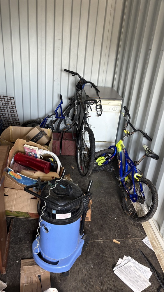 Secure-Rite Mobile Storage - Surrey Yard  auction IB-6094 30