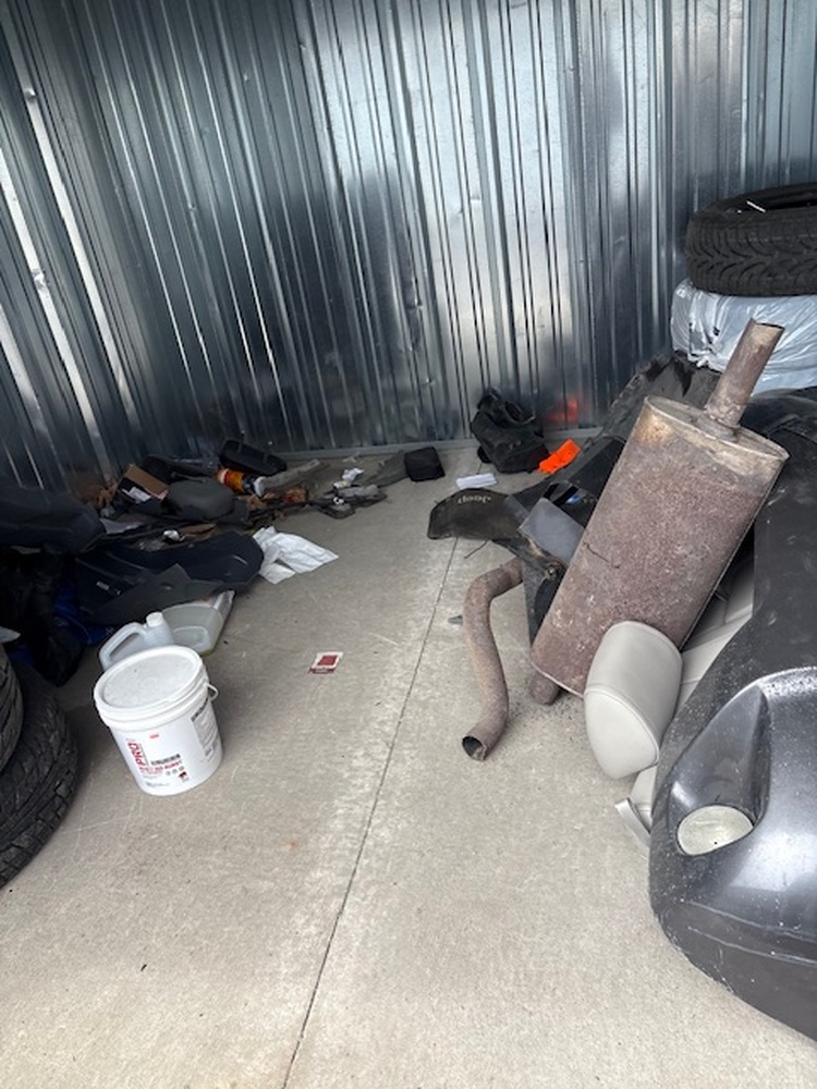 3305 - StorageMart Barlow Trail  auction IB-6809 10