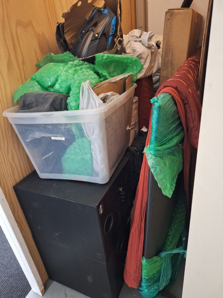 Vault Valet Storage  auction IB-1803