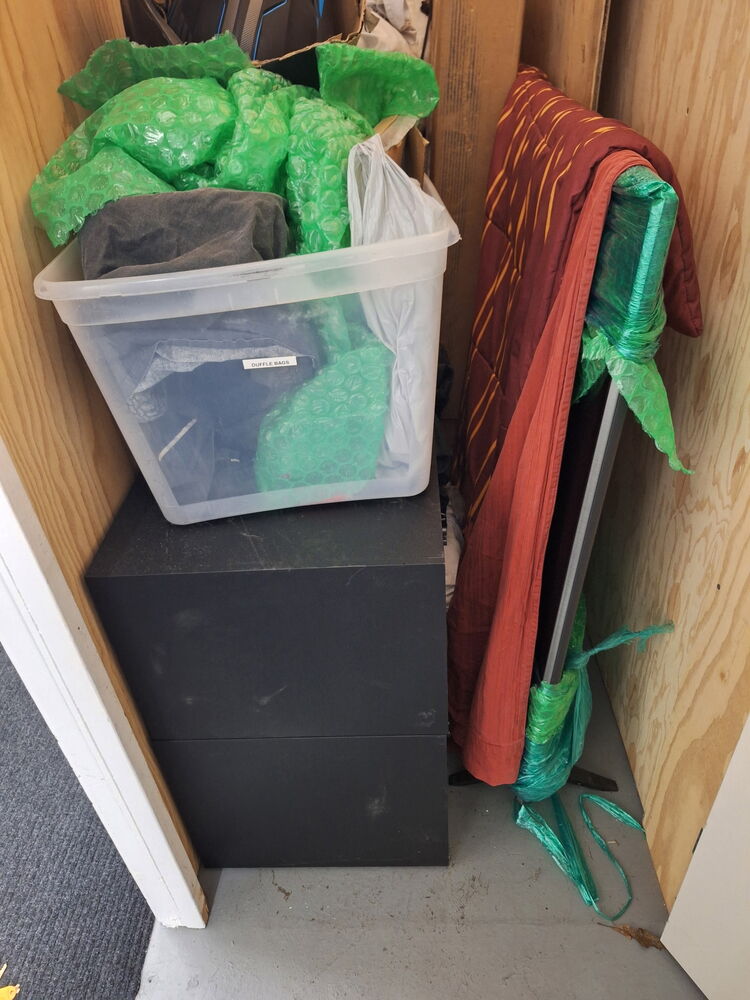 Vault Valet Storage  auction IB-1803 20