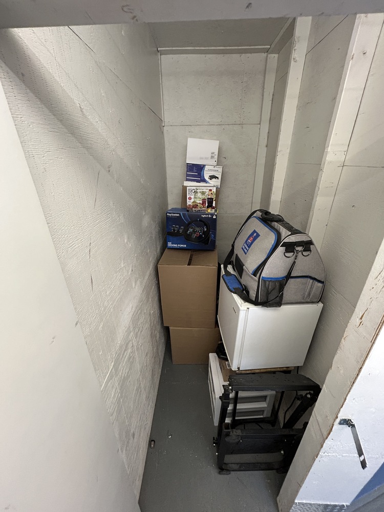 Storguard - Yaletown Mini Storage  auction IB-1275