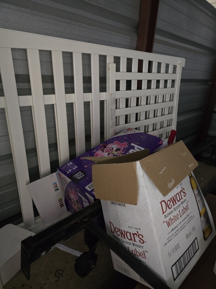 3003 -StorageMart  Adelaide St  auction IB-8677