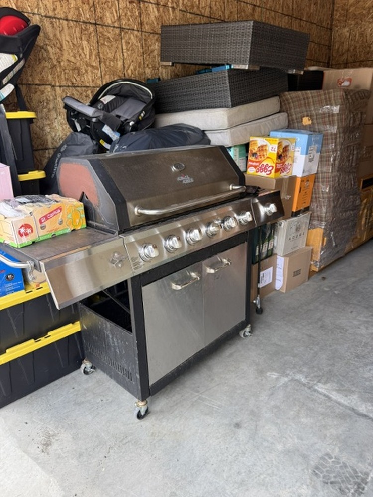 Montreal Mini-Storage - Val-Morin  auction IB-9694 60