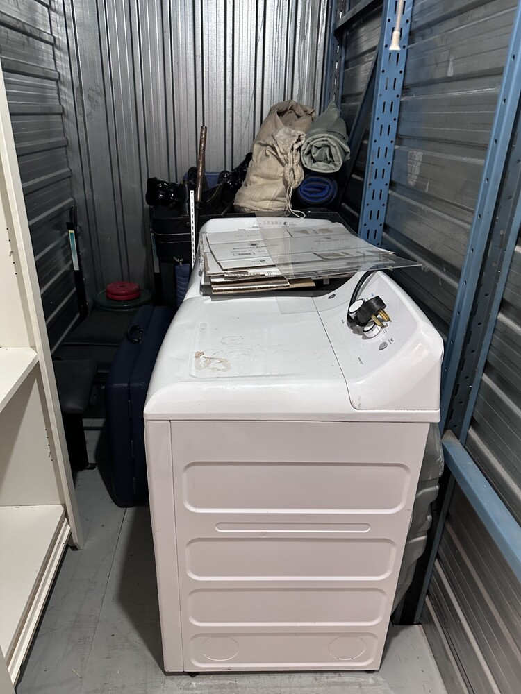 3106 - StorageMart St-Hubert  auction IB-2329 20
