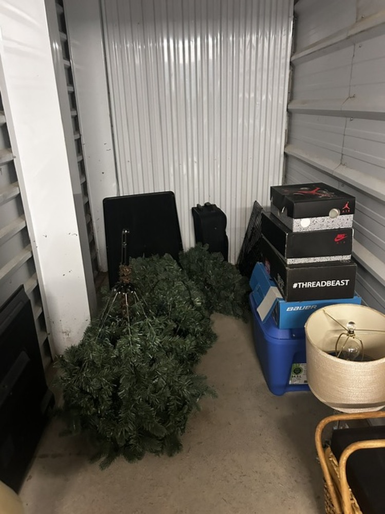 3032 -StorageMart  Ajax  auction IB-7258 20
